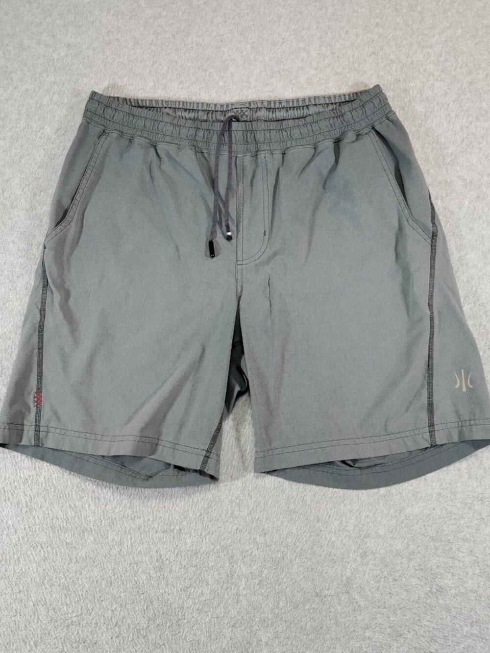 Rhone Shorts Mens Medium 8 Inseam Gray Lined Performance Athletic